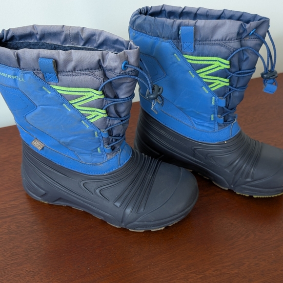 Merrell Snow Boots - Picture 2 of 8